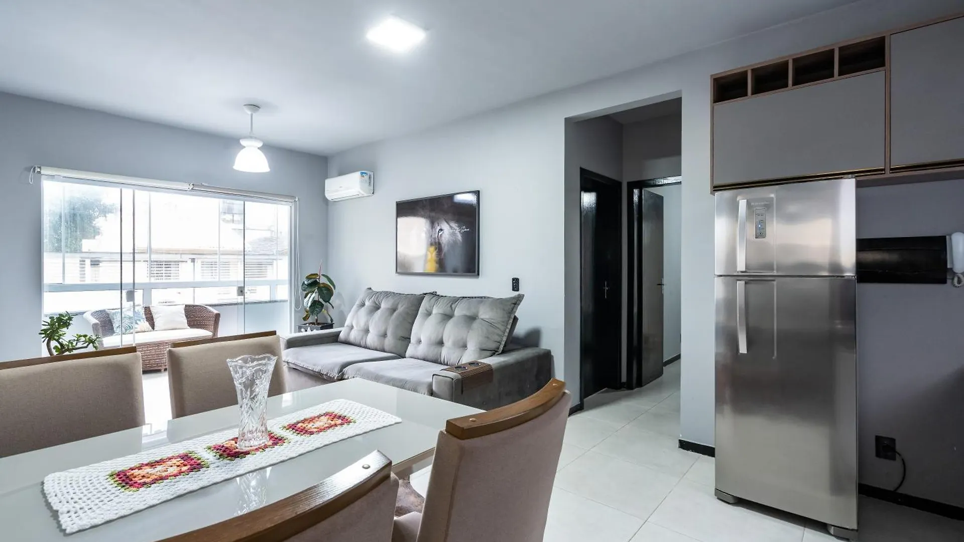 Apto A 180M Da Praia, Dois Quartos, Sala De Estar, Cozinha Completa, Churrasqueira, Wi-Fi E Vaga Privativa De Garagem Ideal Para Familias Ou Amigos Viverem Momentos Inesqueciveis Reserve Agora Mesmo Itajubá 0*,  Brasile