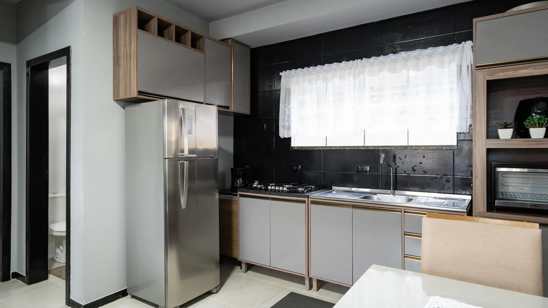 Appartamento Apto A 180M Da Praia, Dois Quartos, Sala De Estar, Cozinha Completa, Churrasqueira, Wi-Fi E Vaga Privativa De Garagem Ideal Para Familias Ou Amigos Viverem Momentos Inesqueciveis Reserve Agora Mesmo Itajubá