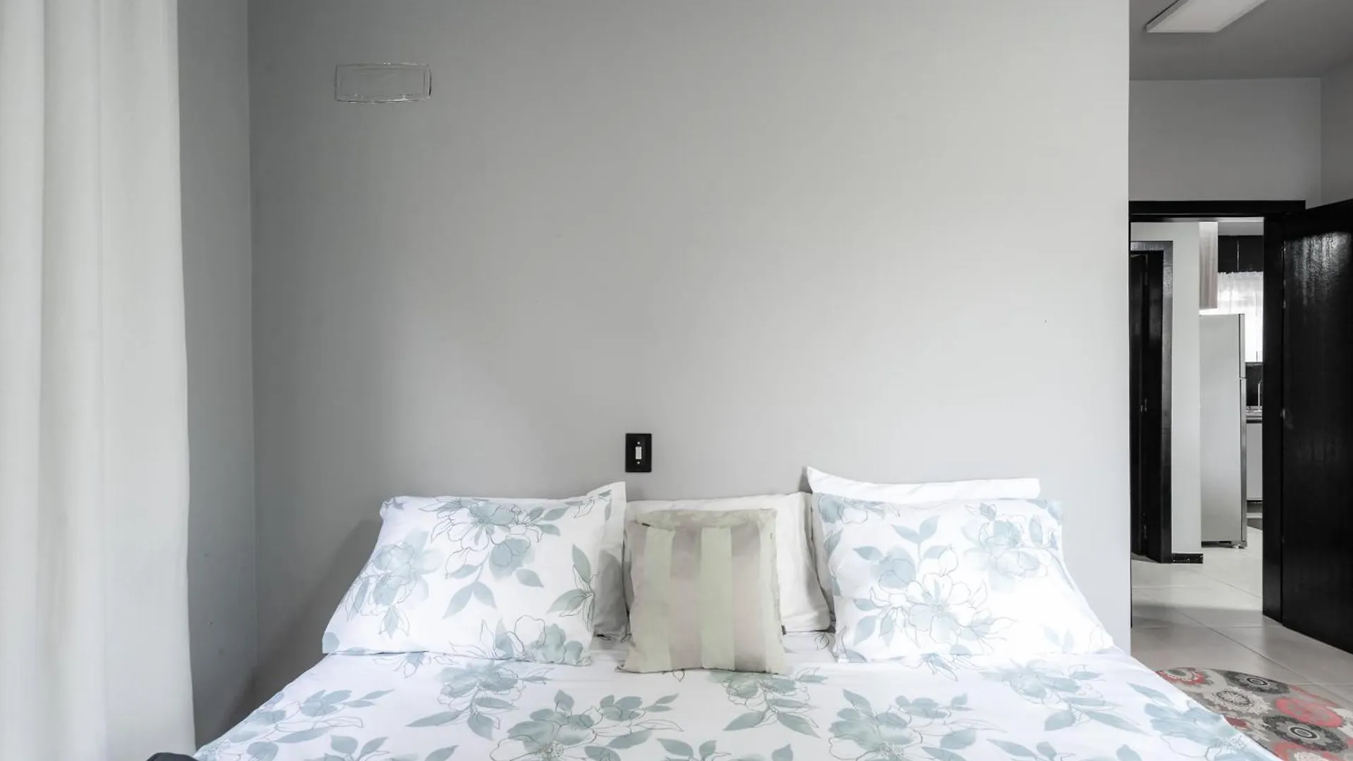 Apto A 180M Da Praia, Dois Quartos, Sala De Estar, Cozinha Completa, Churrasqueira, Wi-Fi E Vaga Privativa De Garagem Ideal Para Familias Ou Amigos Viverem Momentos Inesqueciveis Reserve Agora Mesmo Itajubá 0*,