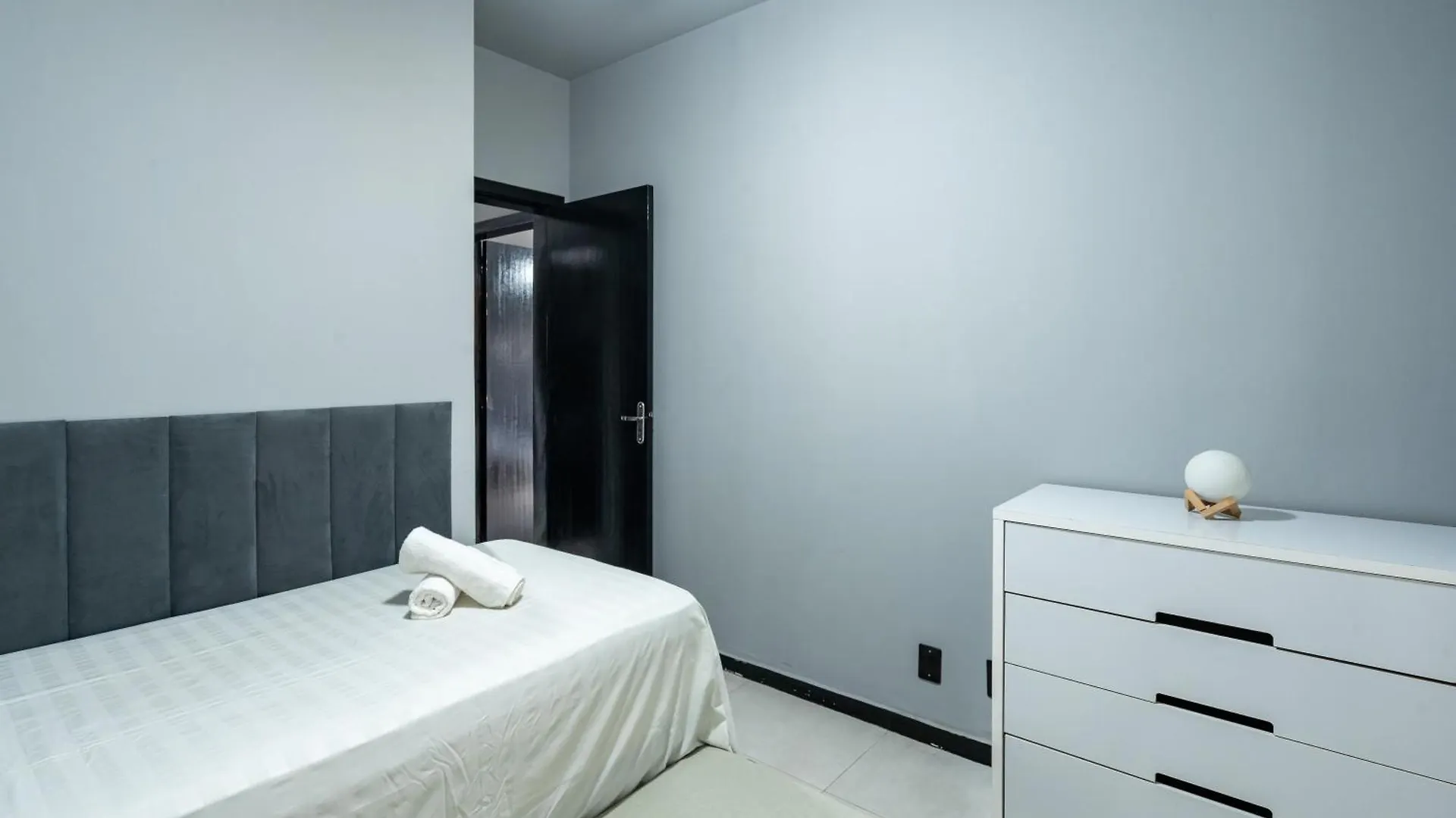 Apto A 180M Da Praia, Dois Quartos, Sala De Estar, Cozinha Completa, Churrasqueira, Wi-Fi E Vaga Privativa De Garagem Ideal Para Familias Ou Amigos Viverem Momentos Inesqueciveis Reserve Agora Mesmo Itajubá Brasile